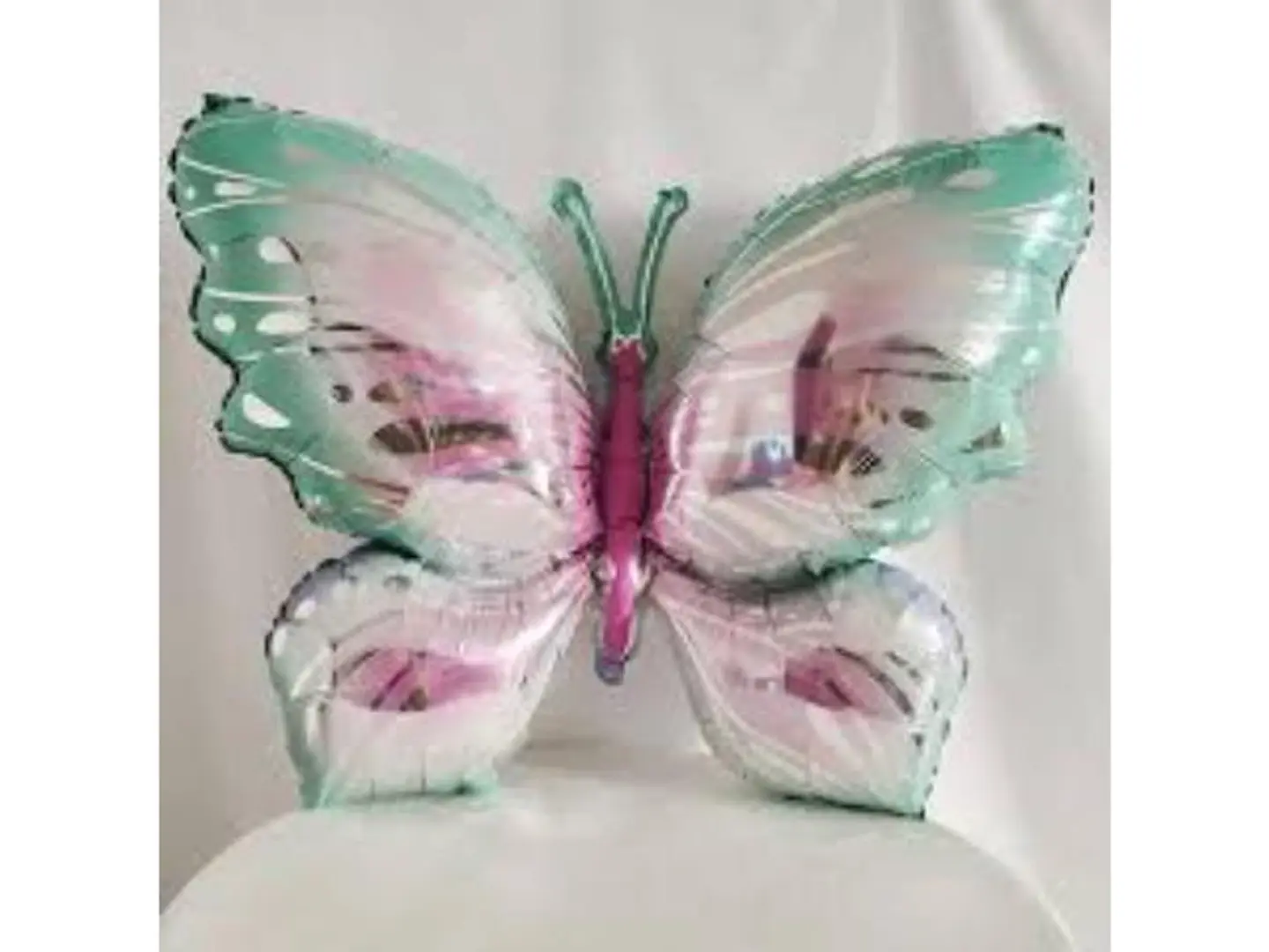 بالون هيليوم فراشة اي