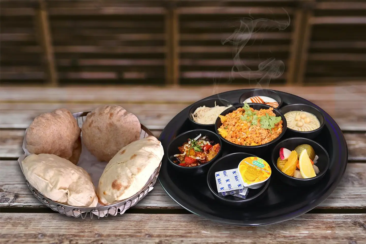 صحن عربي مع شكشوكة