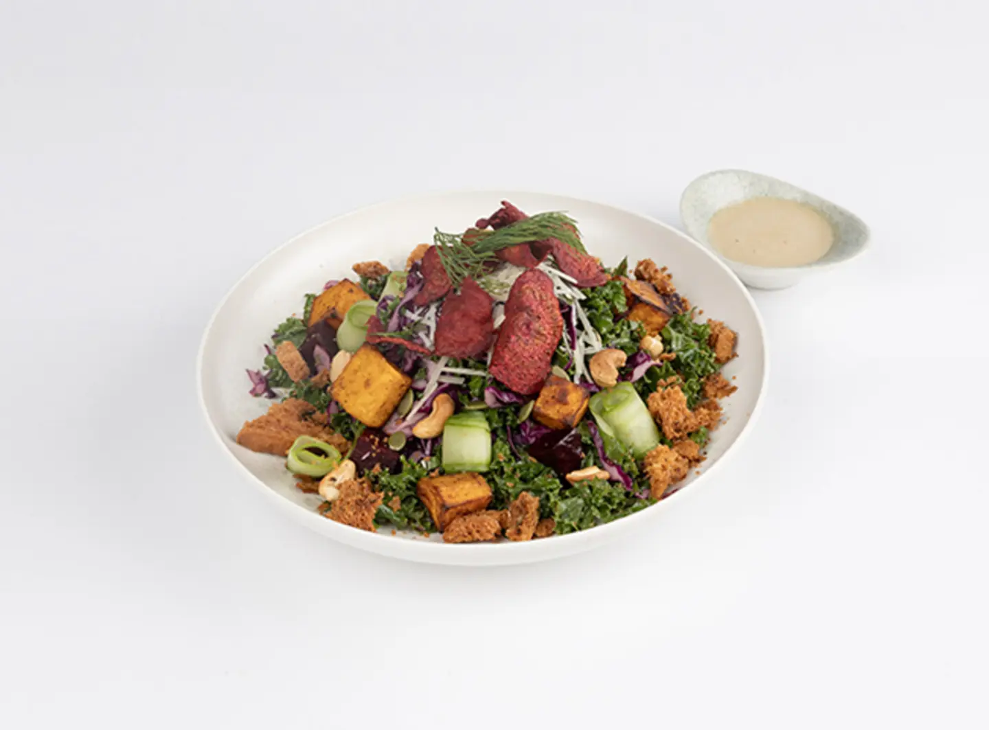 سلطة الكيل مع البنجر واليقطين