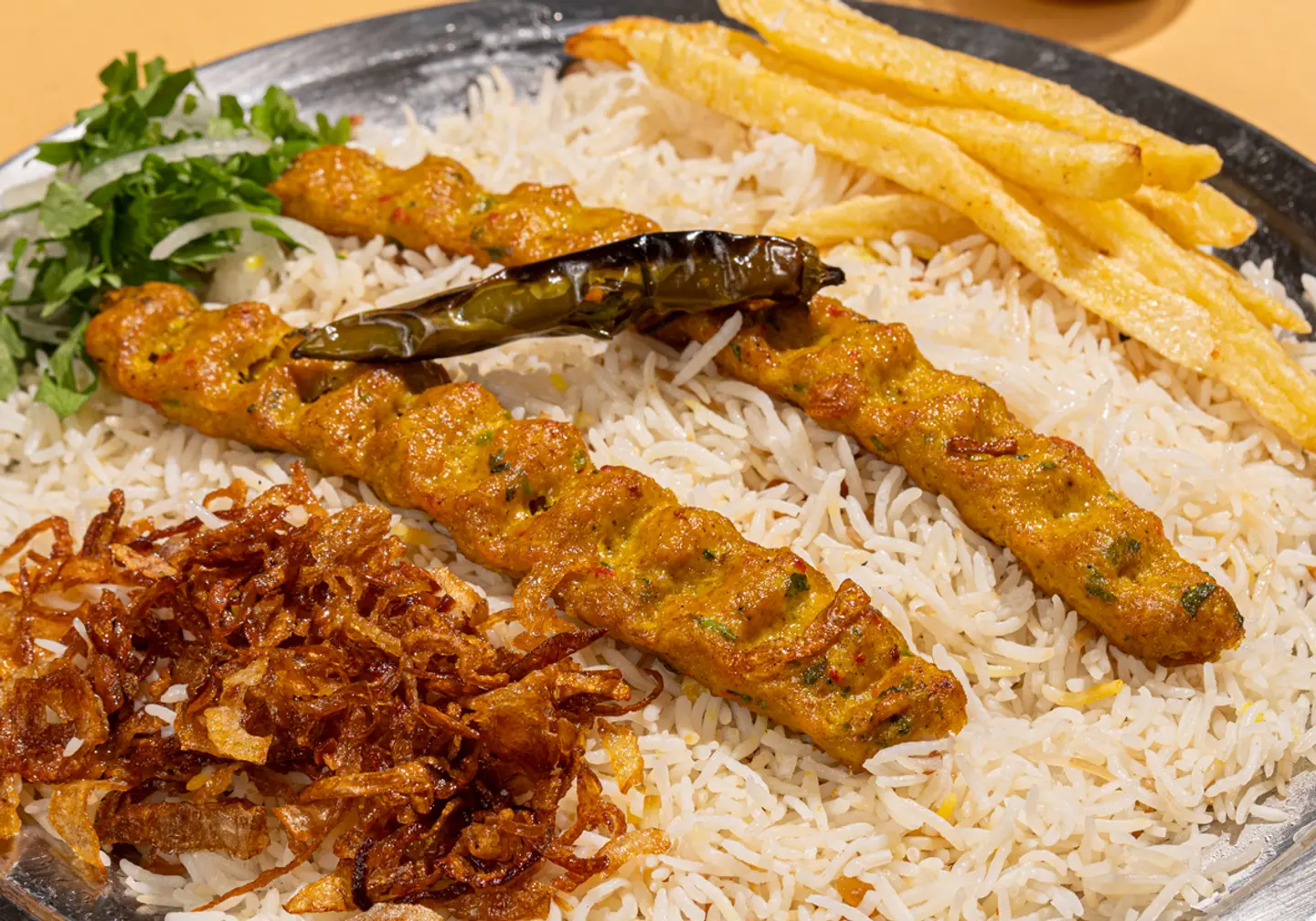 مشاوي مع الرز - سيخين كباب دجاج مع الرز