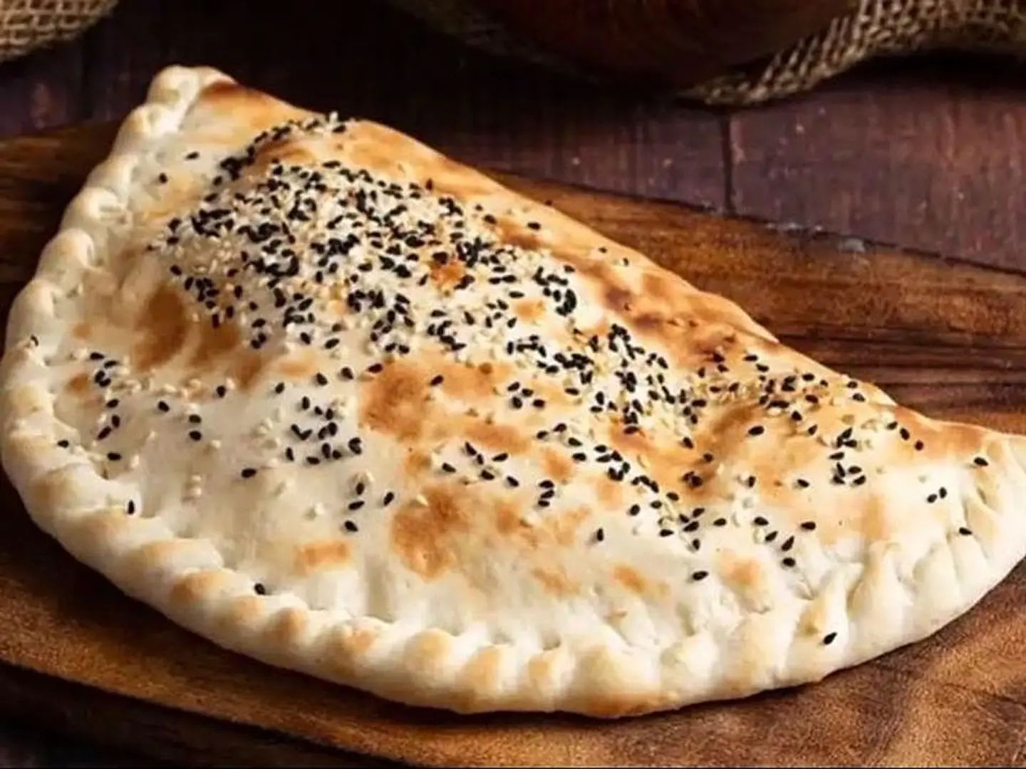 ‏منقوشة أربع أجبان