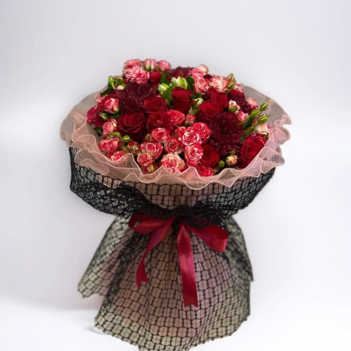 باقة عشق بتغليف أنيق