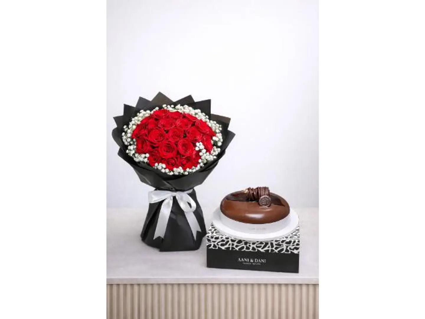 A Bouquet Of Roses And A Cake For Me And Dani 3