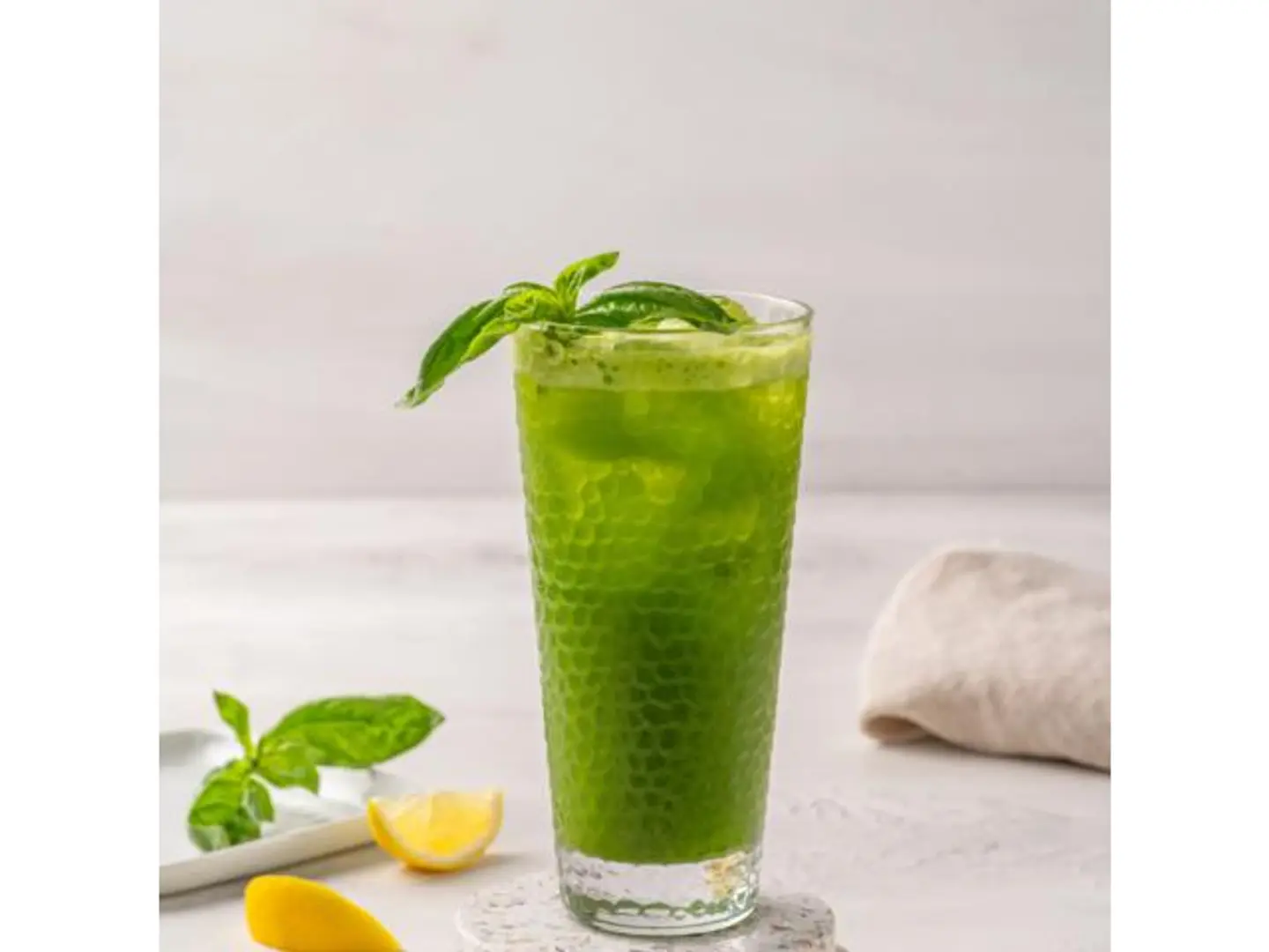 عصير الليمون بالريحان