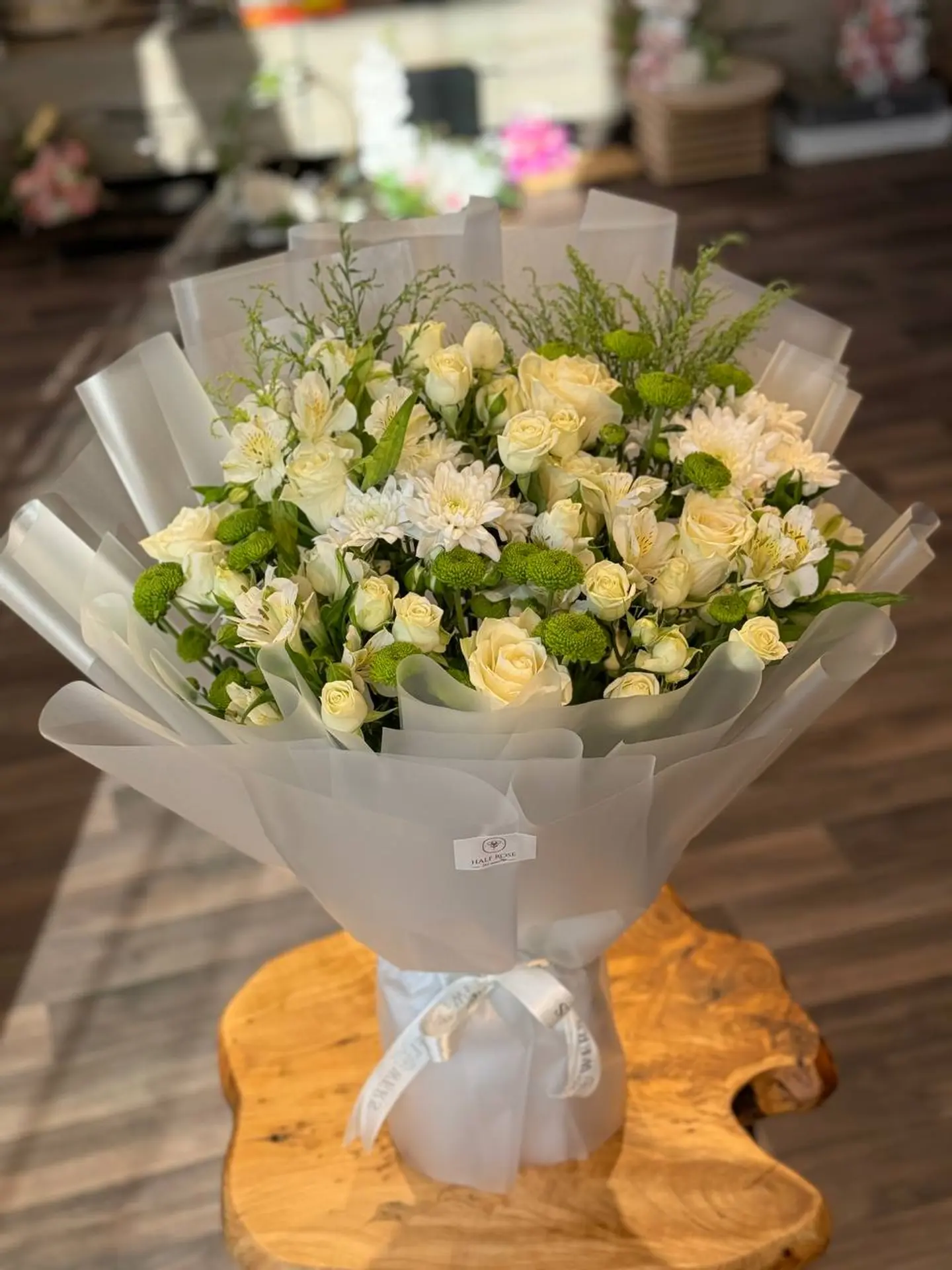 باقة واقفه ابيض