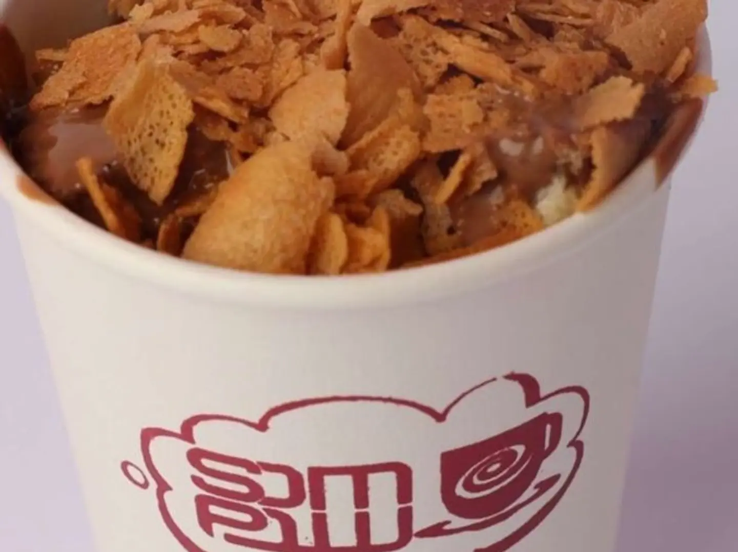 فرينش توست مع شوكلاتة بلجيكية وبسكويت مقرمش