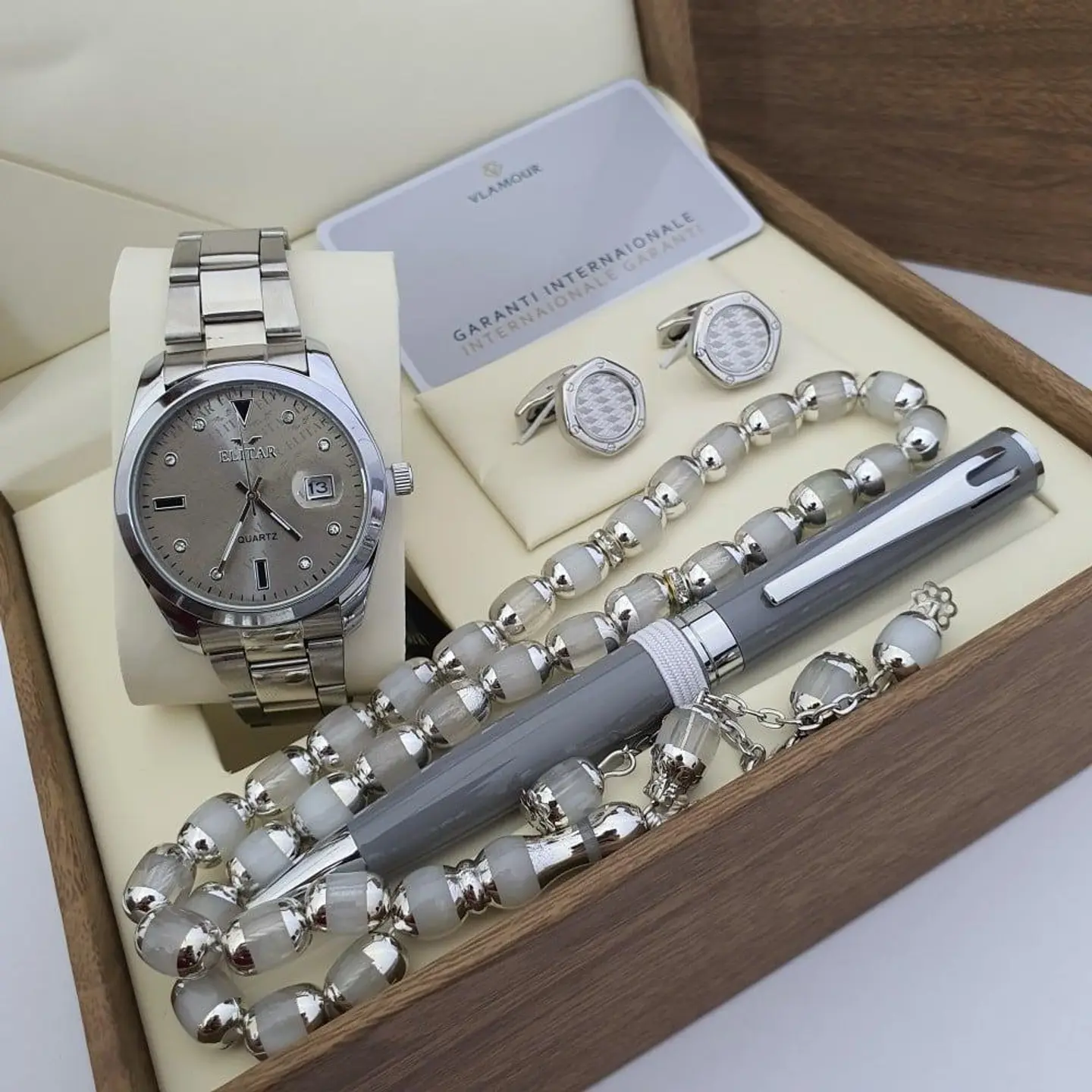 طقم هدايا رجالي فاخر رمز الاناقة والتميز 15