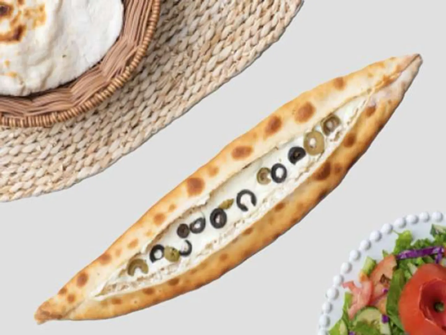 فطيرة جبن مع الزيتون