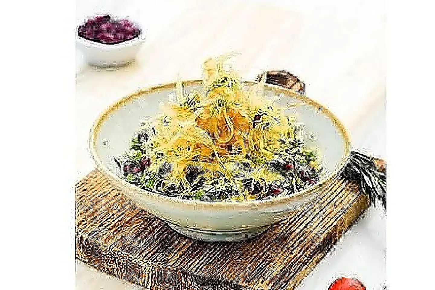 سلطة افنانيتو