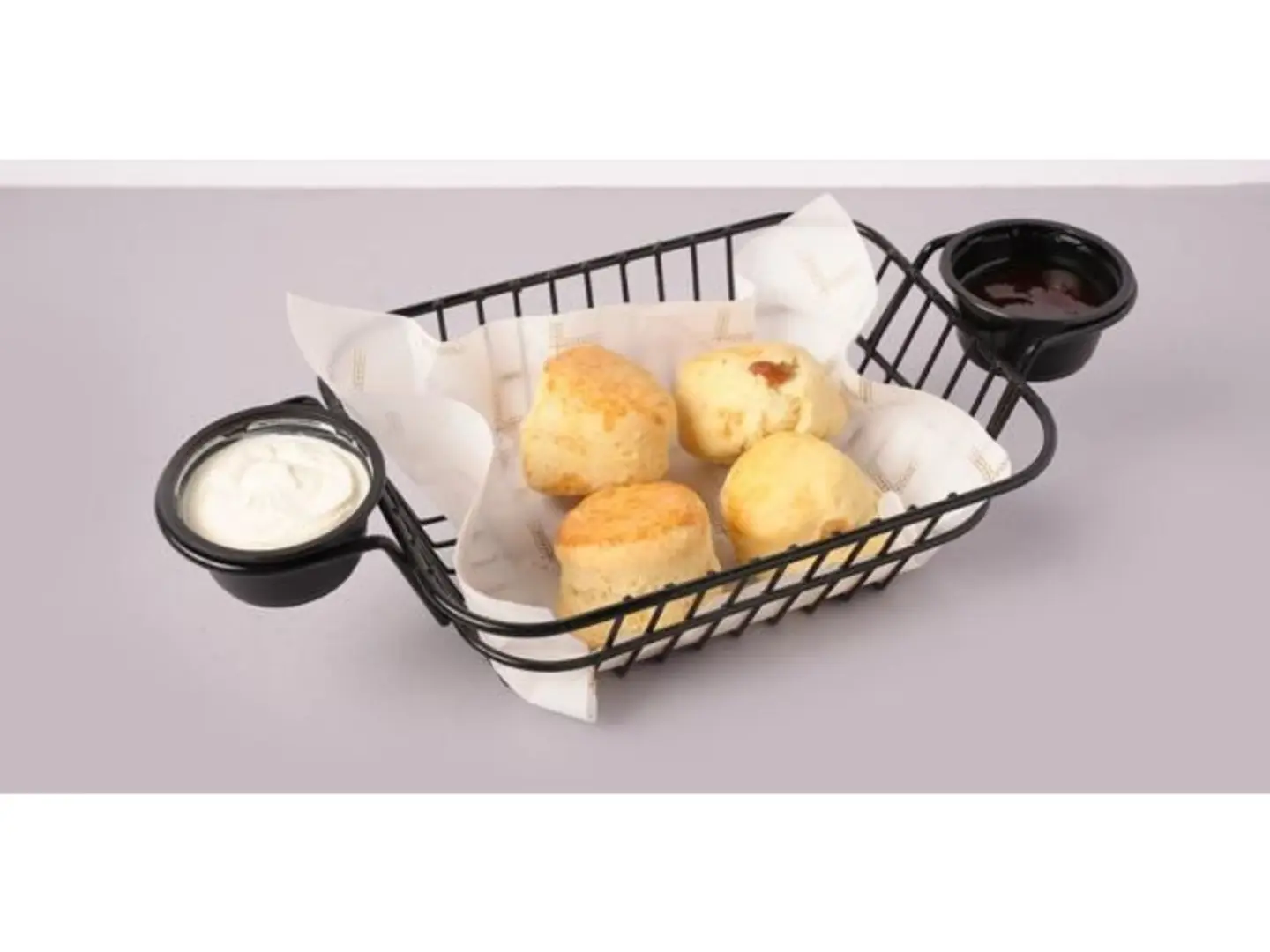 سكونز الزبيب