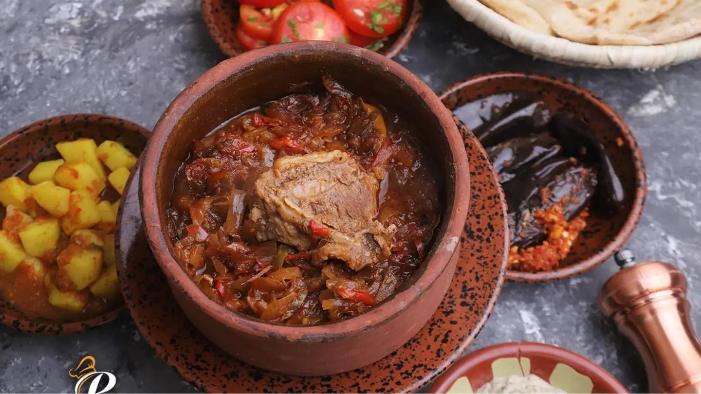 Onion Tagine With Beef