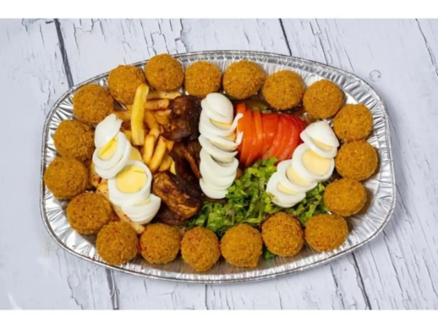 صحن فلافل وسط