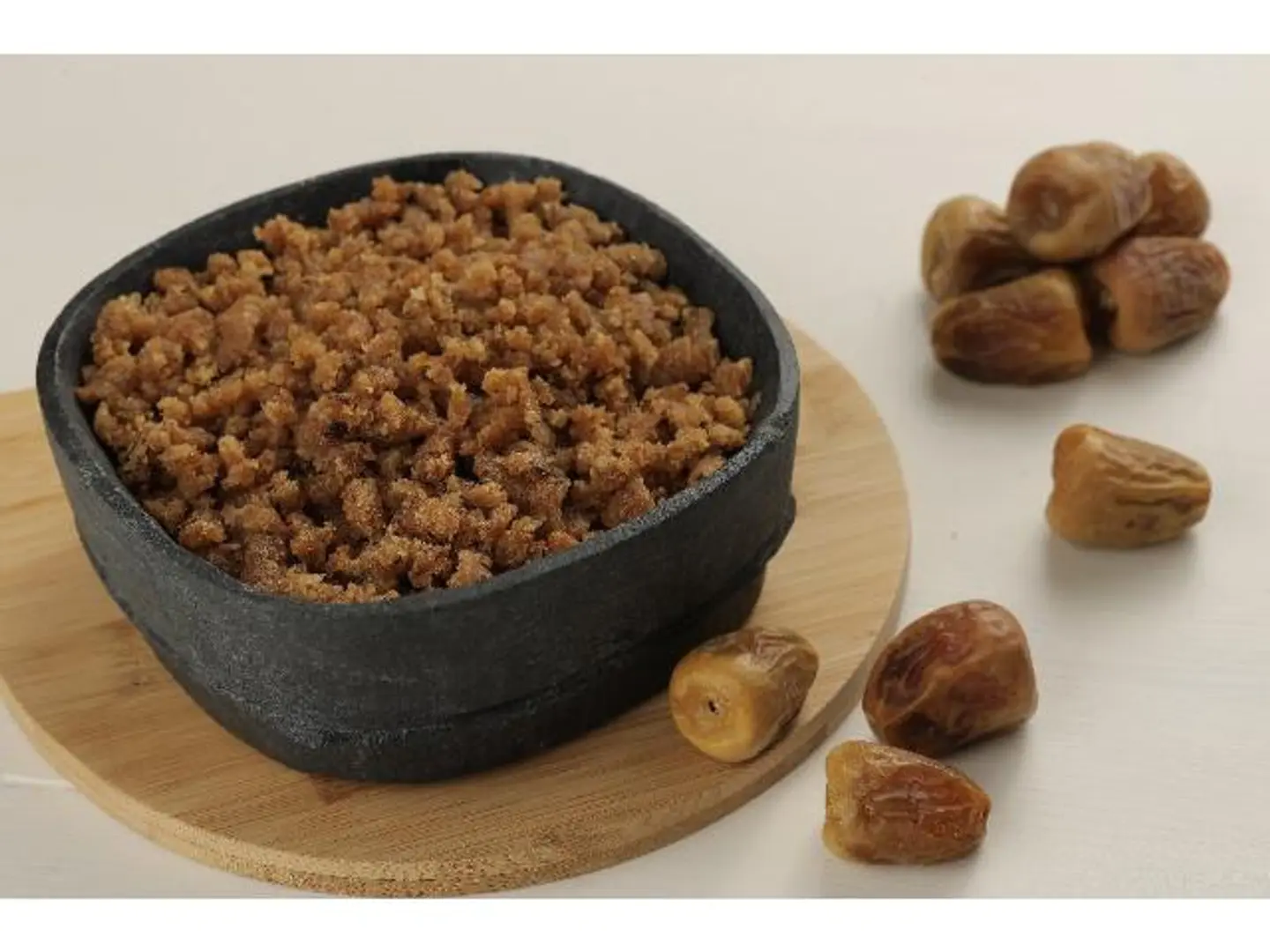 Areekah With Dates