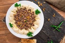 حمص باللحم