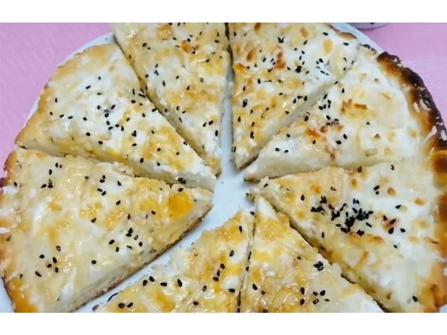 فطيرة جبنة و عسل