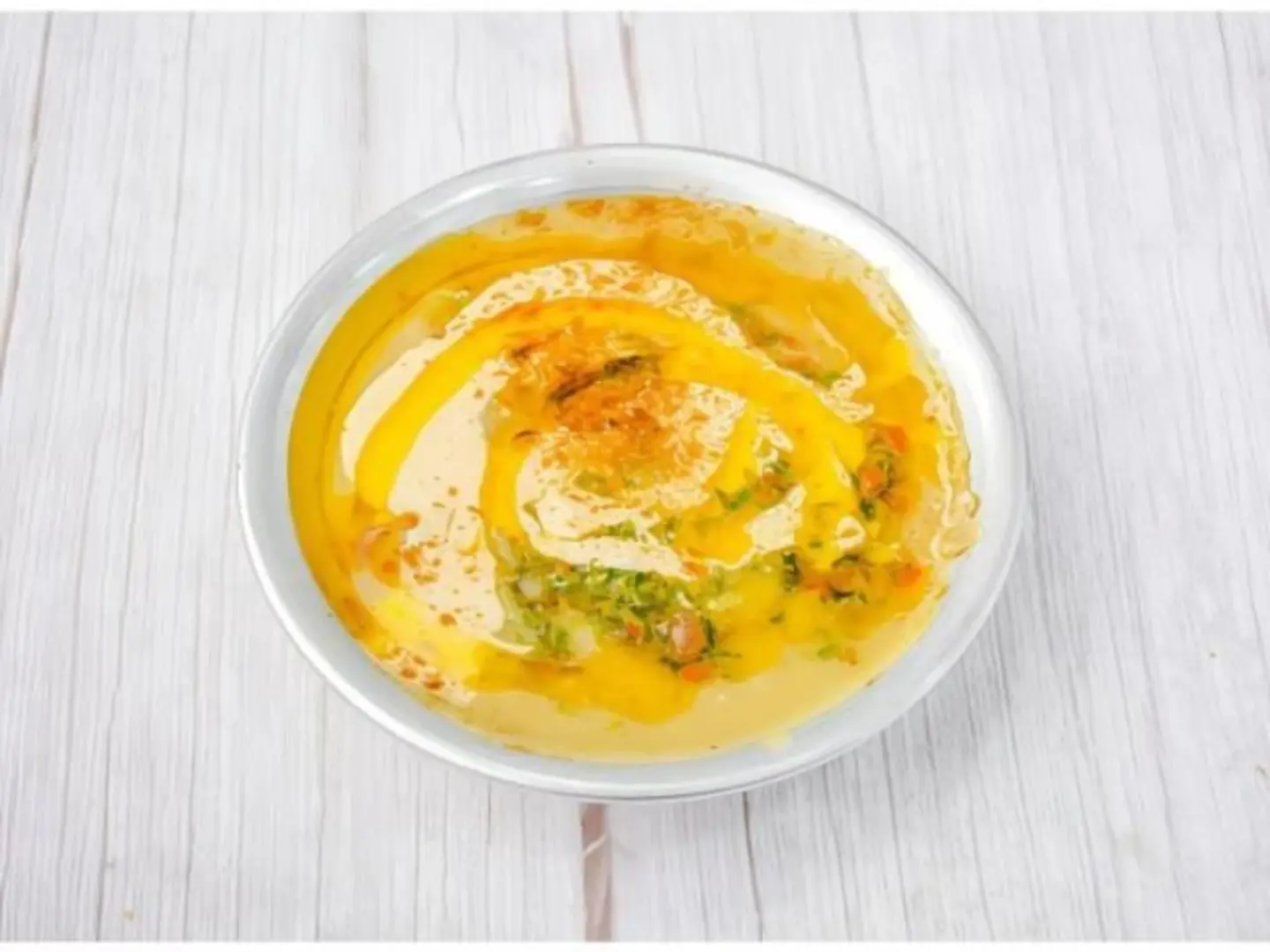 صحن فول بالبيض والجبنة