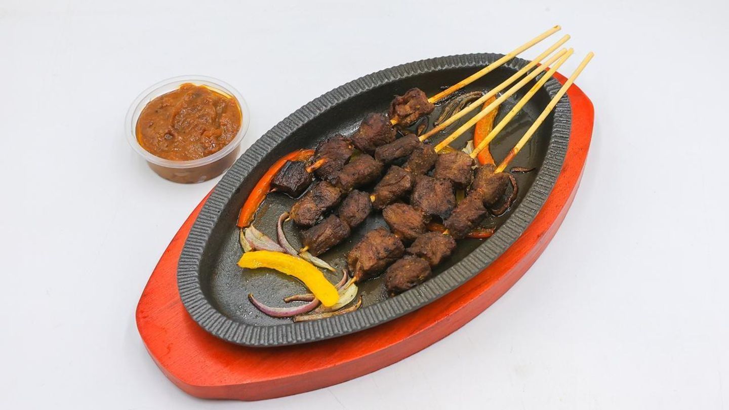 5 أسياخ لحم