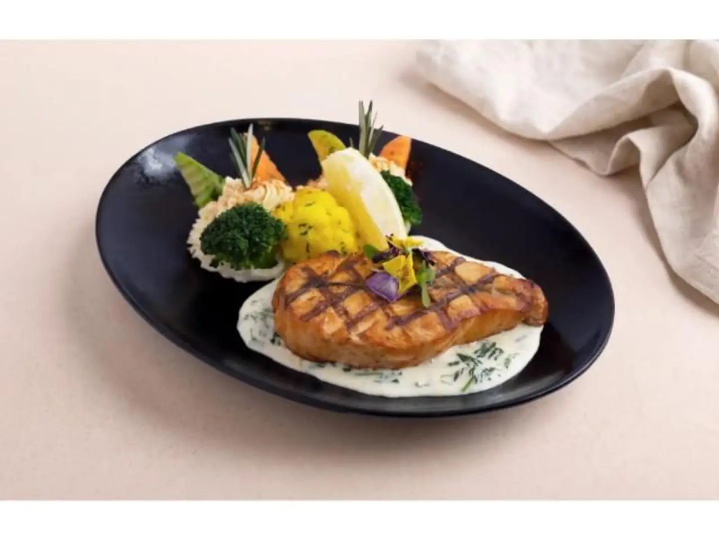 Salmon Fillet With Spinach