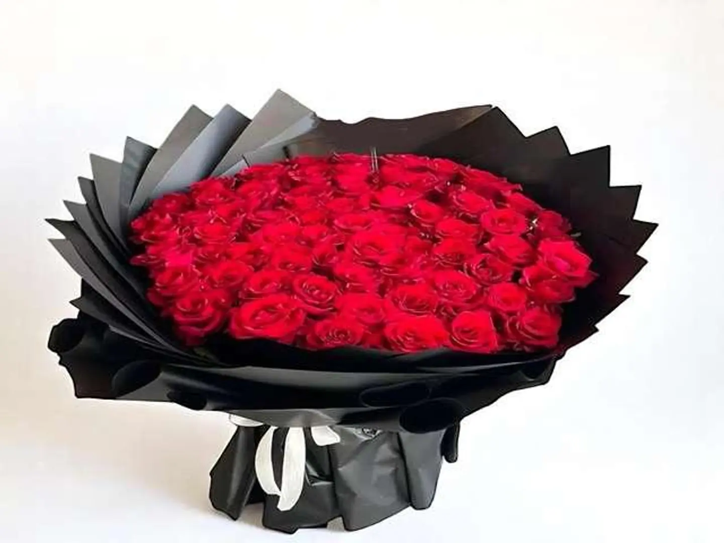 اي في زيرو توينتي ثري