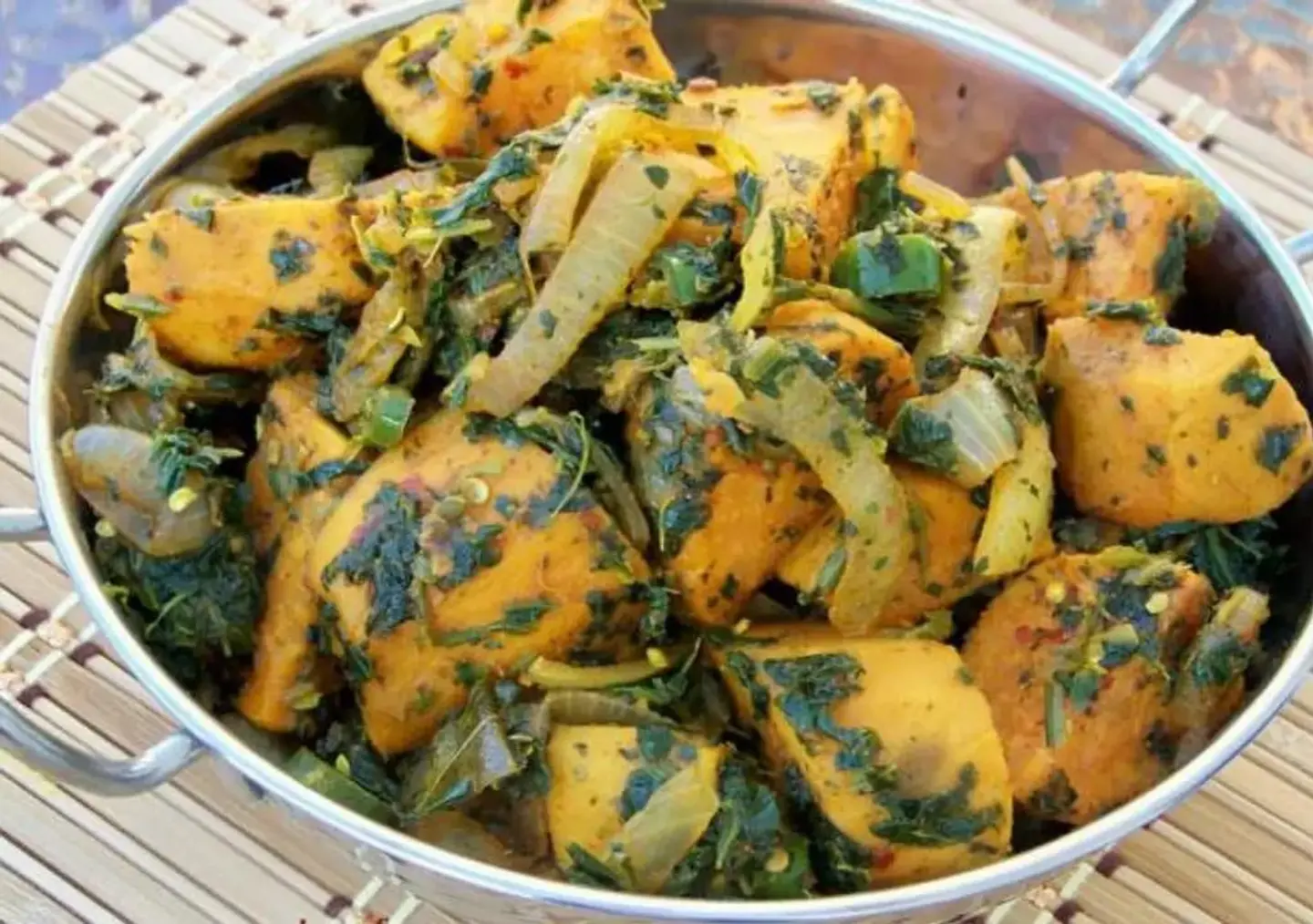 بطاطس مع سبانخ