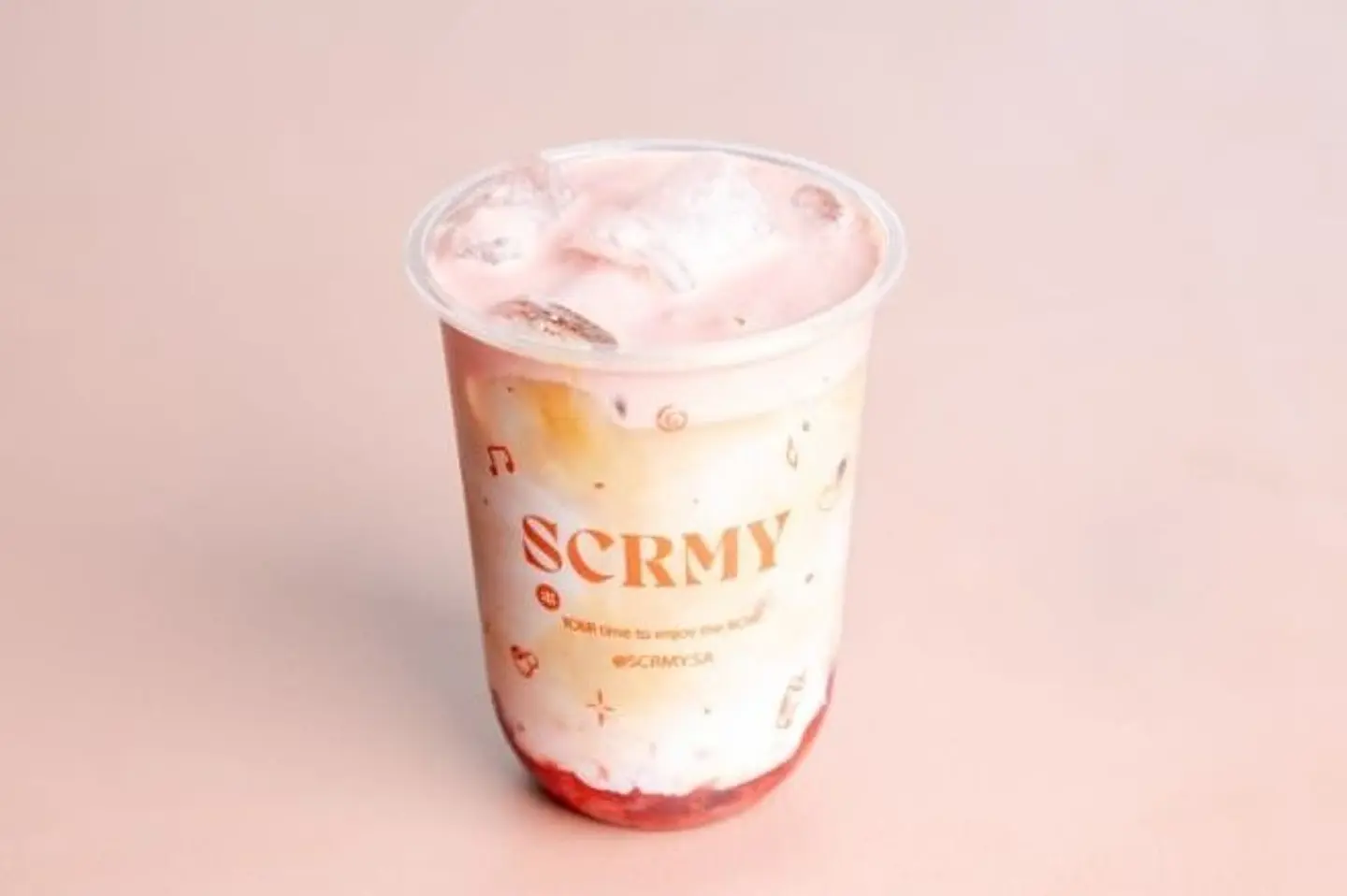 ايس لاتيه فراولة