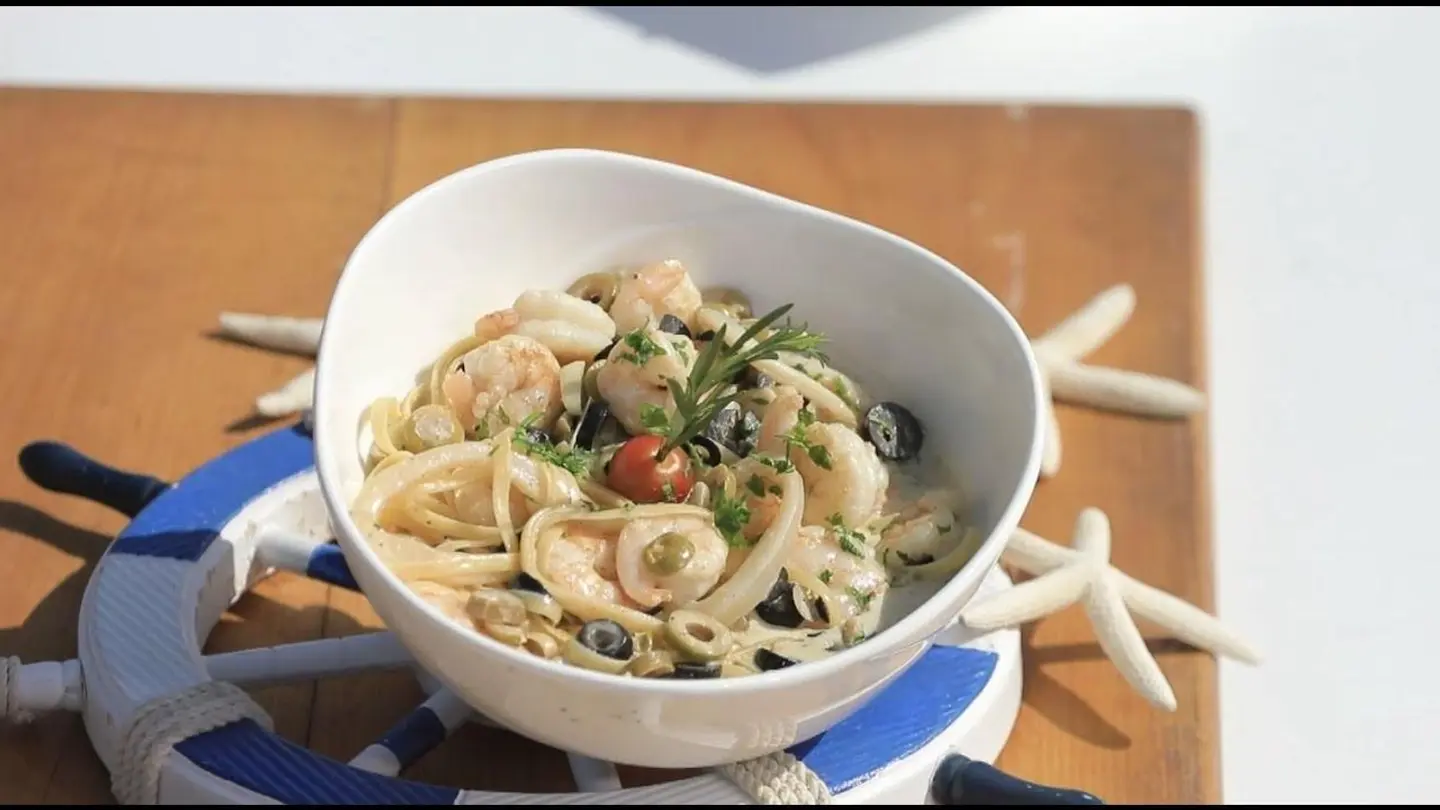 مكرونة صوص أبيض سي فود