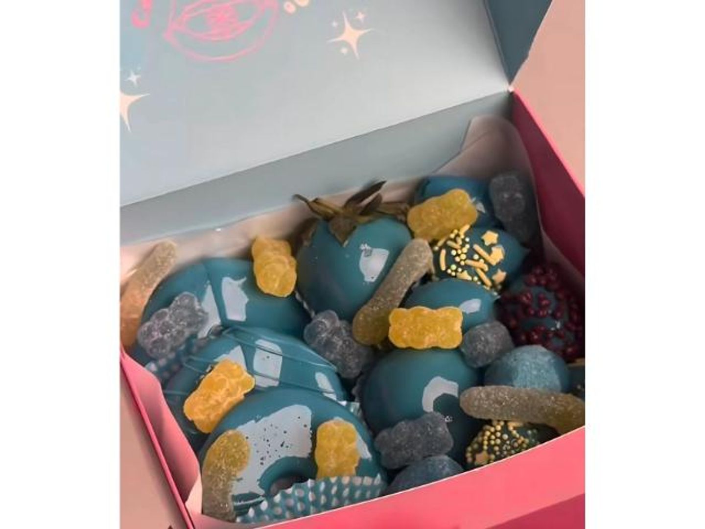 Lemon Flavored Fruit Box