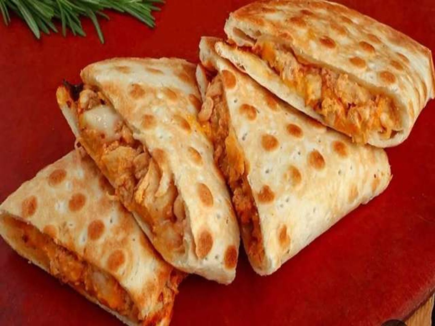 فطيرة دجاج بالجبن