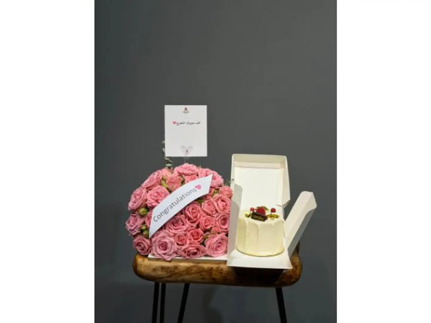 Kandera Cake Stand Pink