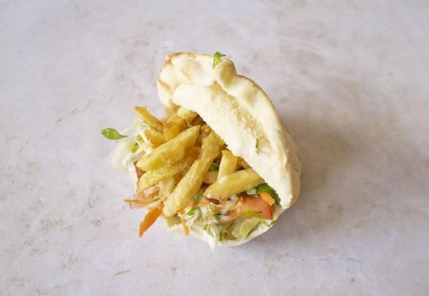 ساندوتش مكس مع بطاطس