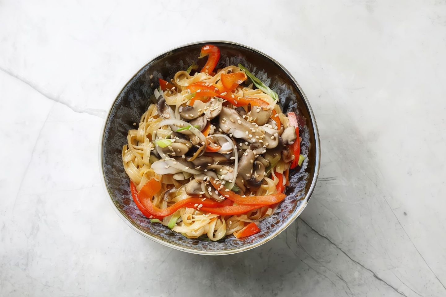 Szchuan Noodles With Mushroom