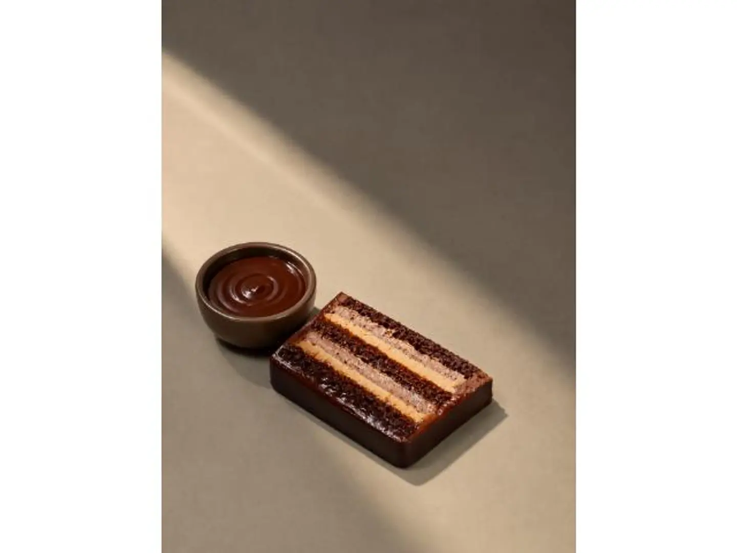 London Slice Cake