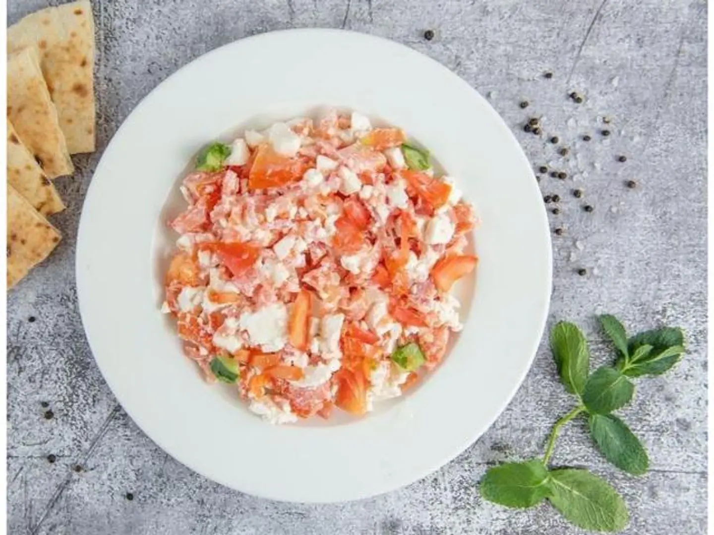 Cheese With Tomatoes