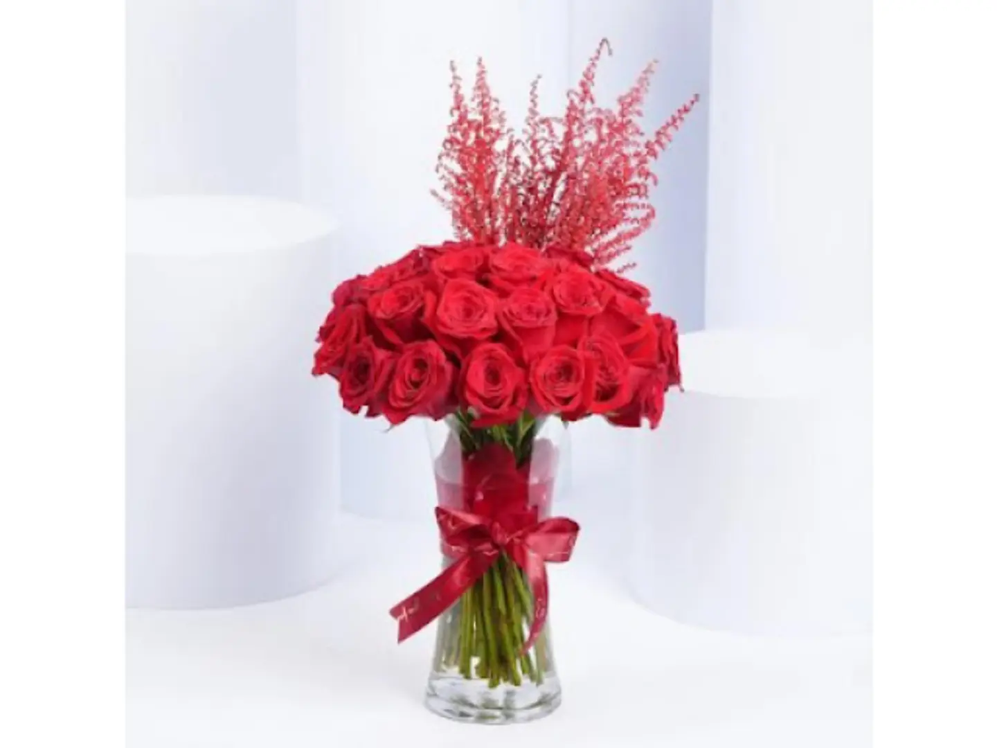 ورود عاطفية في مزهرية