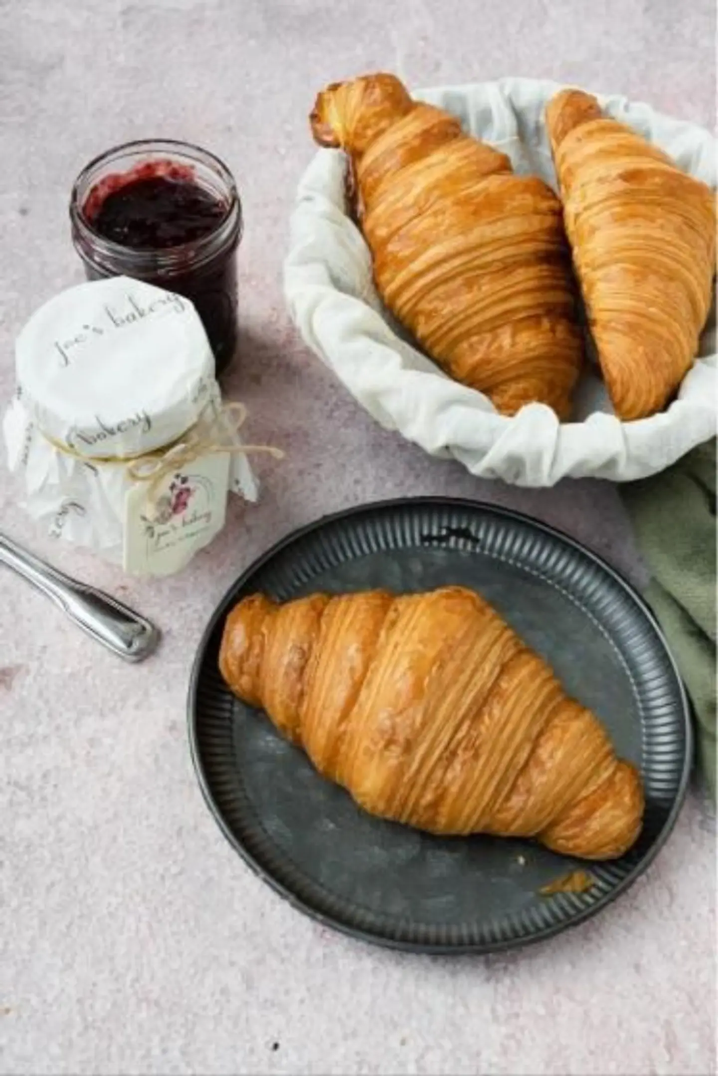 Plain Croissant