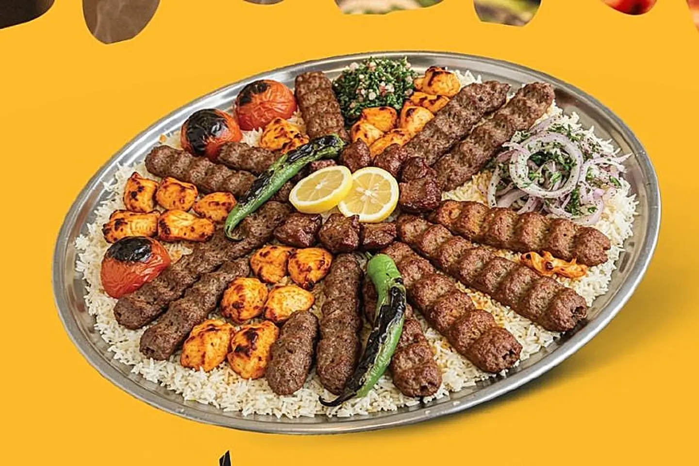 مشاوي مشكلة حلبية مع أرز - صحن وسط