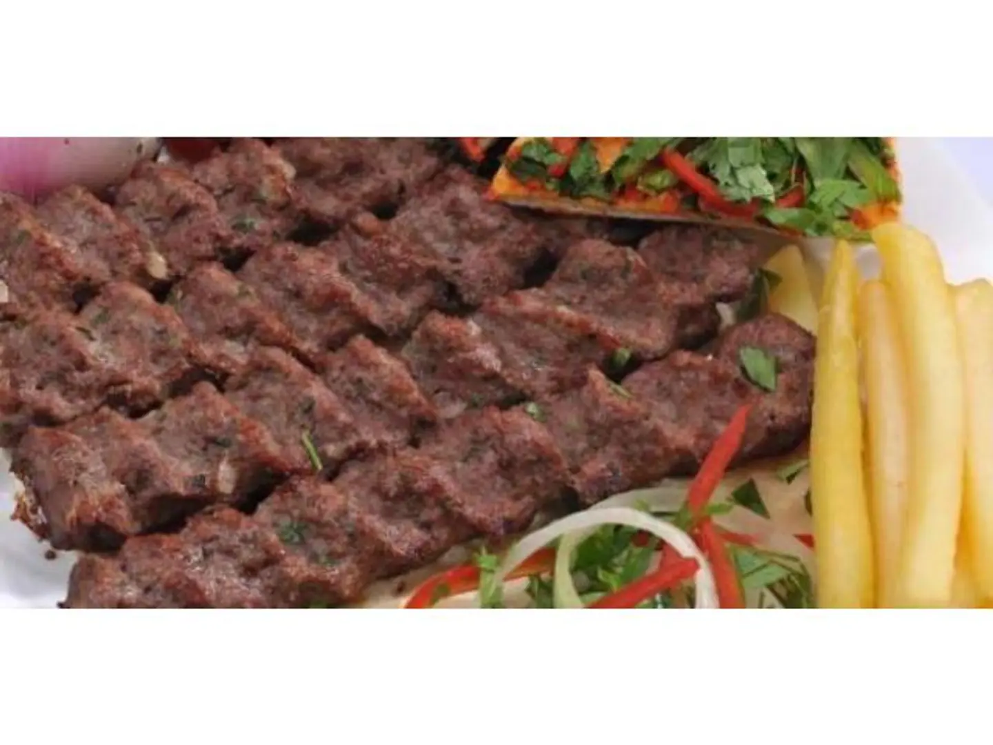 صحن كباب لحم 6 اسياخ
