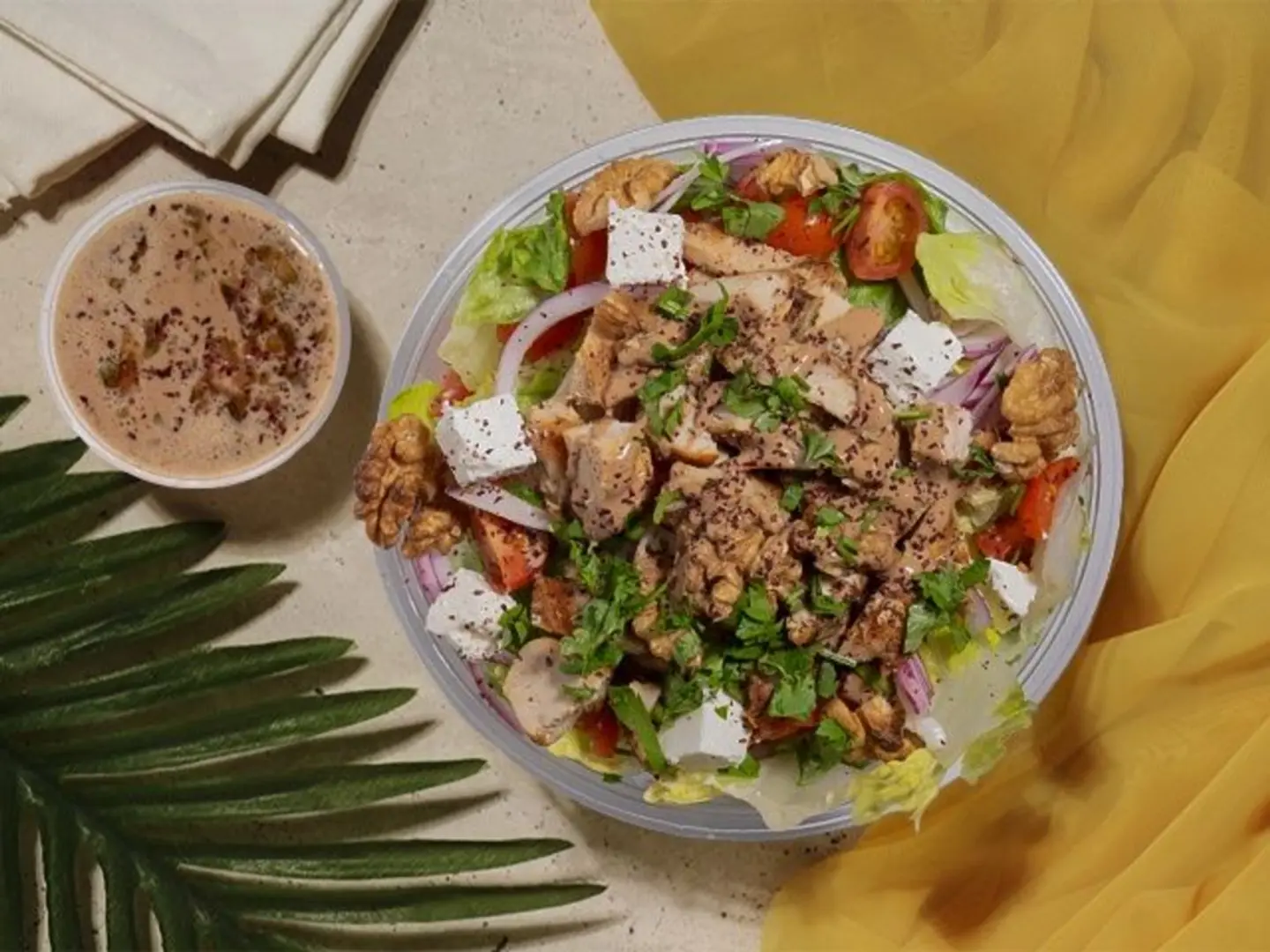 سلطة شاورما الدجاج