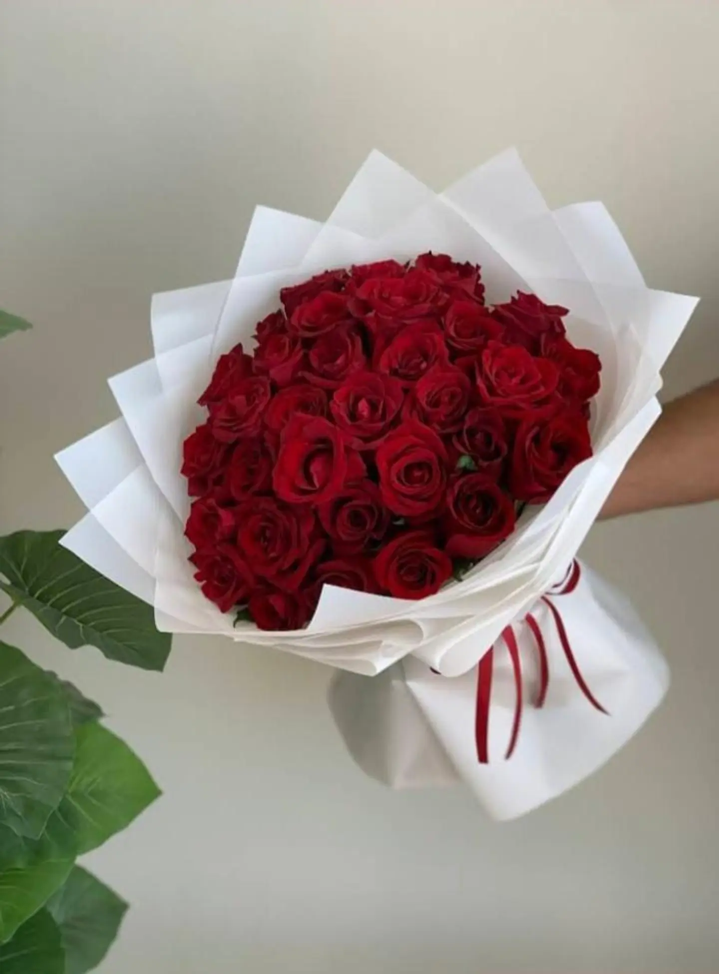 Luxury Red Roses Bouquet