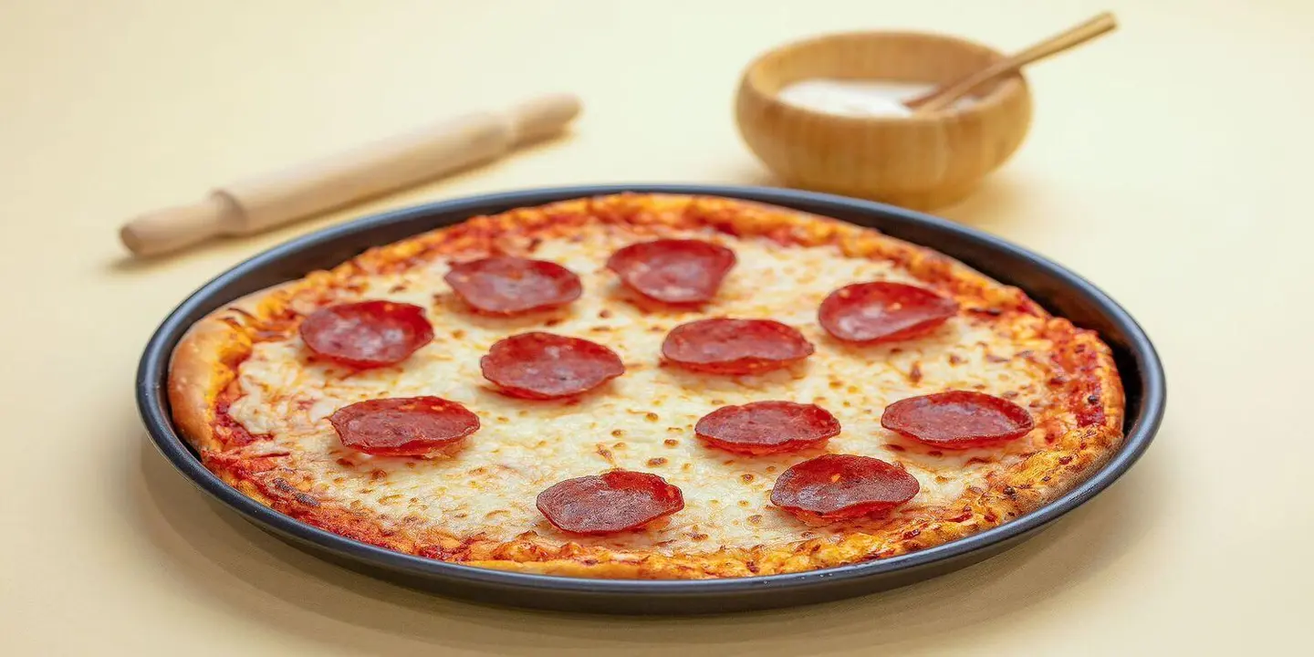 بيتزا بيبروني