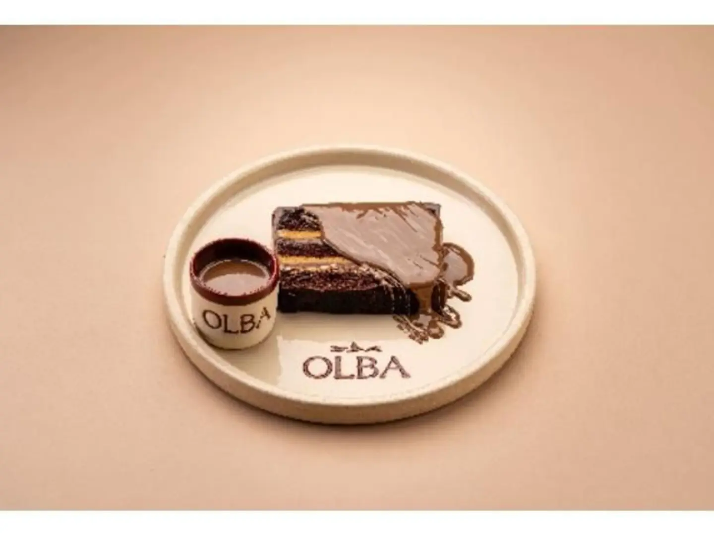 London Cake By Olba