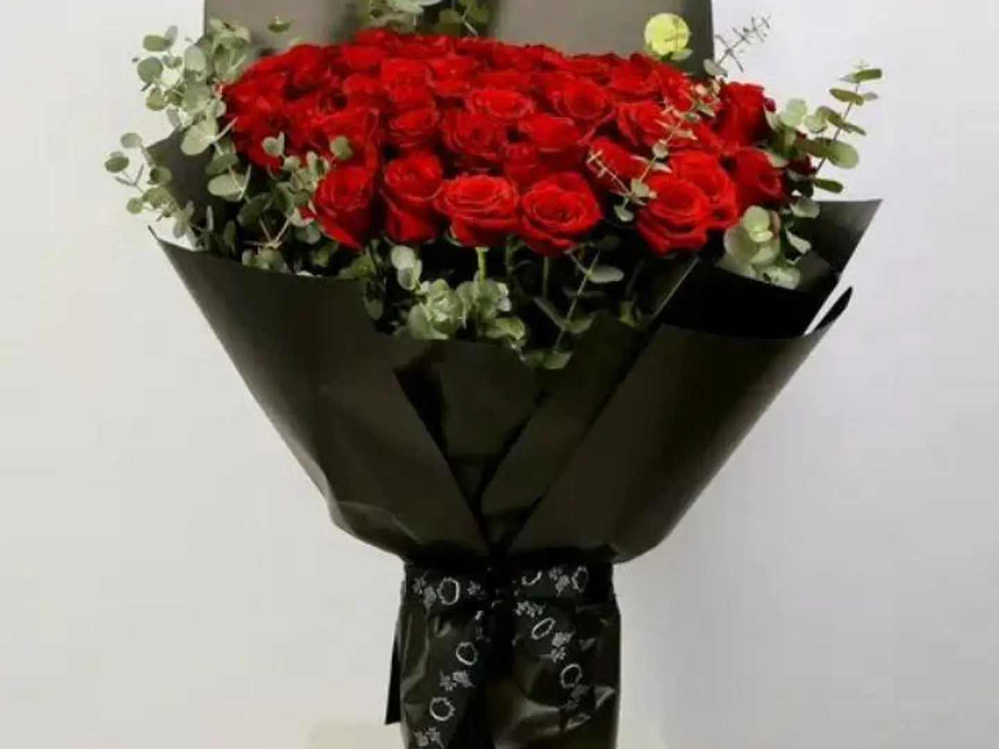 بوكية ‏ الحضن ليس دوماً ذراعين ، أحياناً يكون كلمة