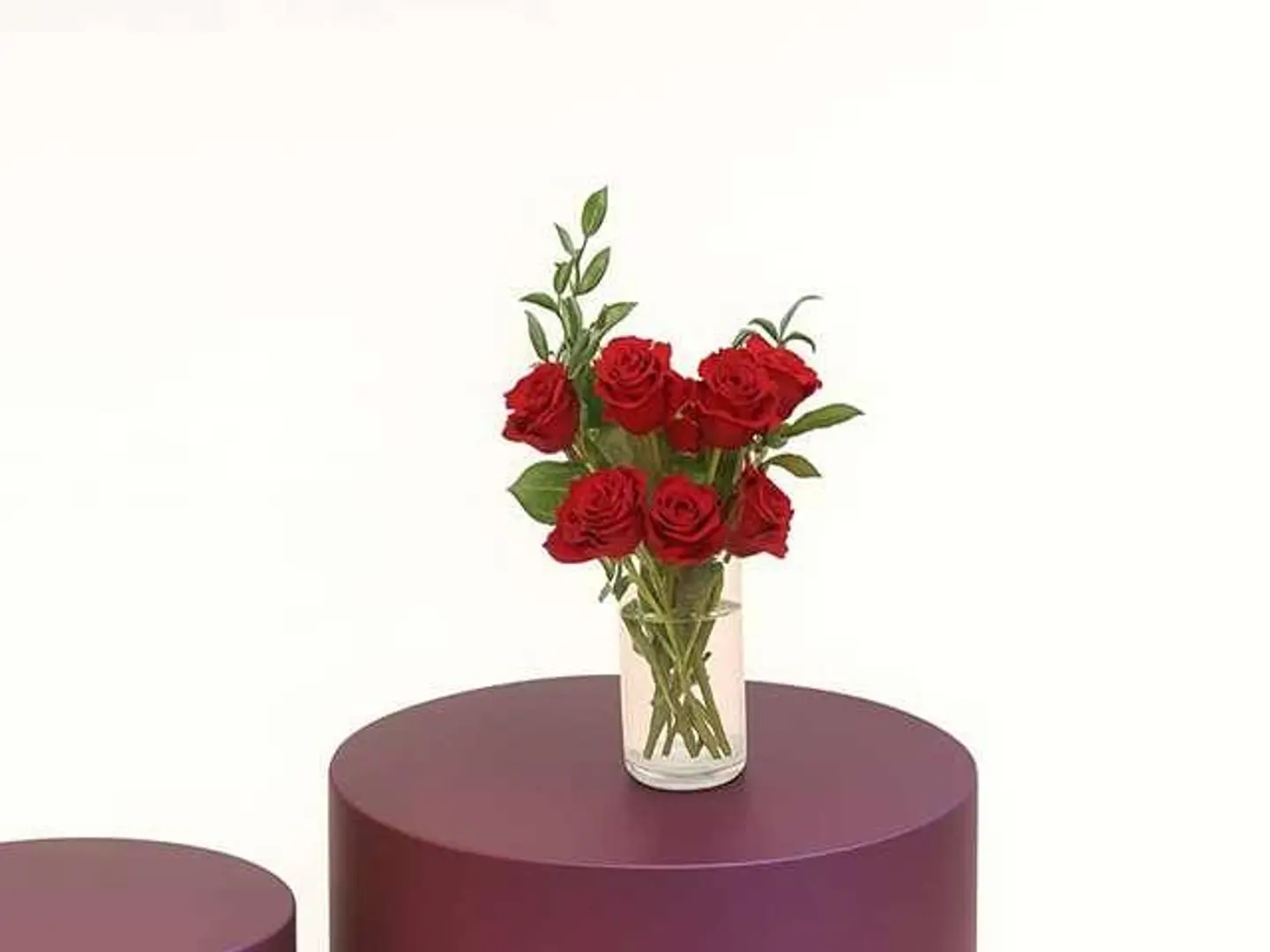 فازة الورد الأحمر