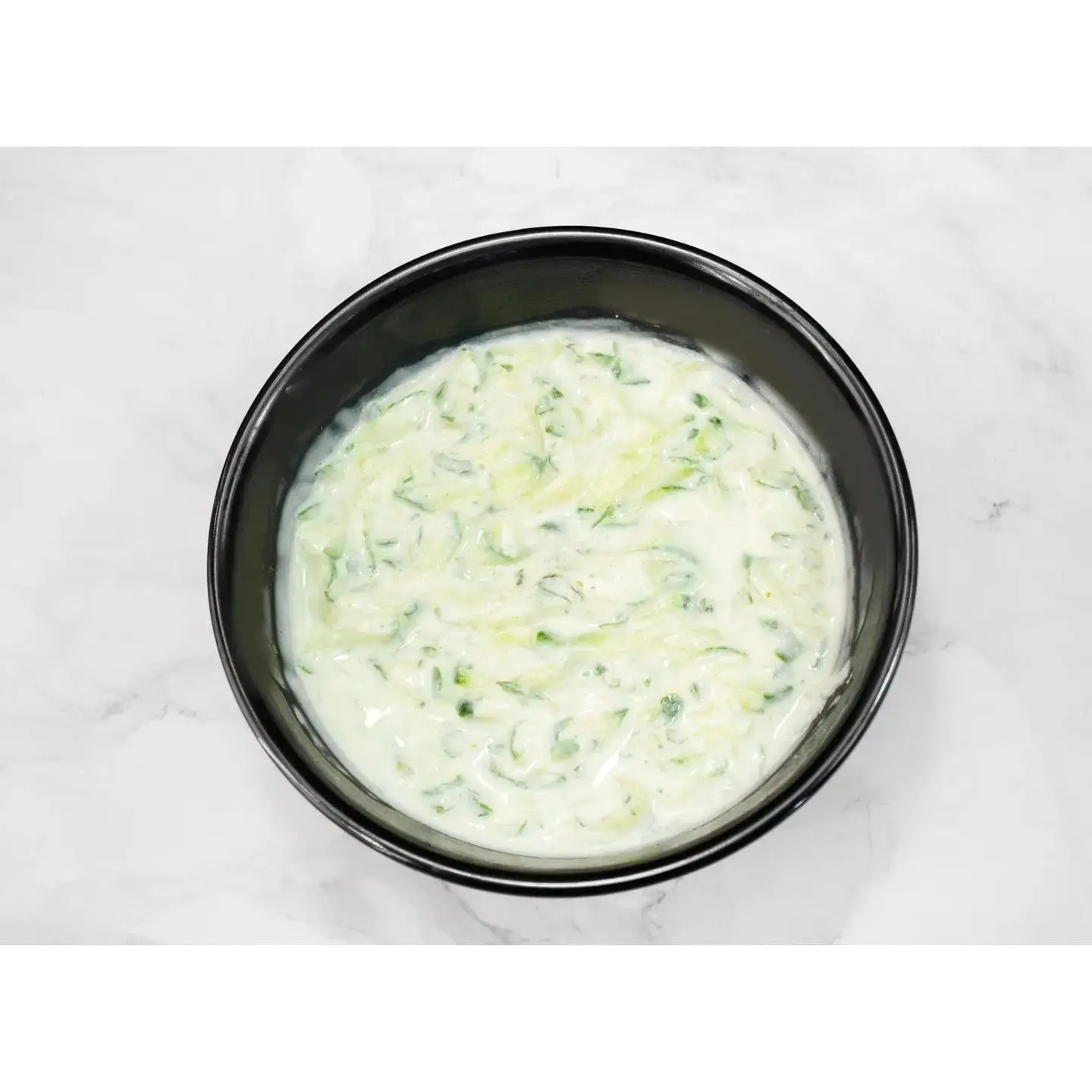 سلطة خيار ولبن