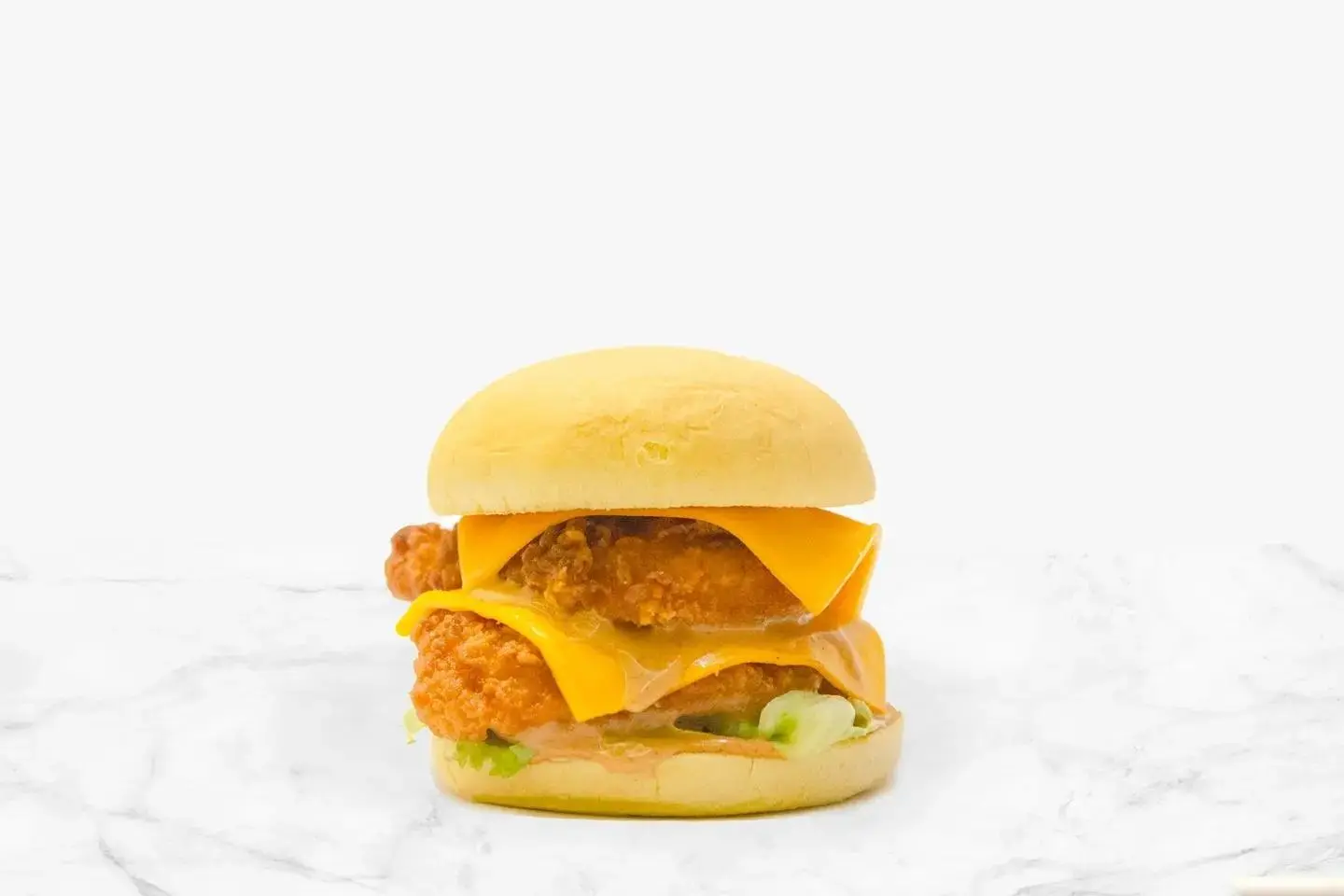 دبل برجر دجاج بالجبنة