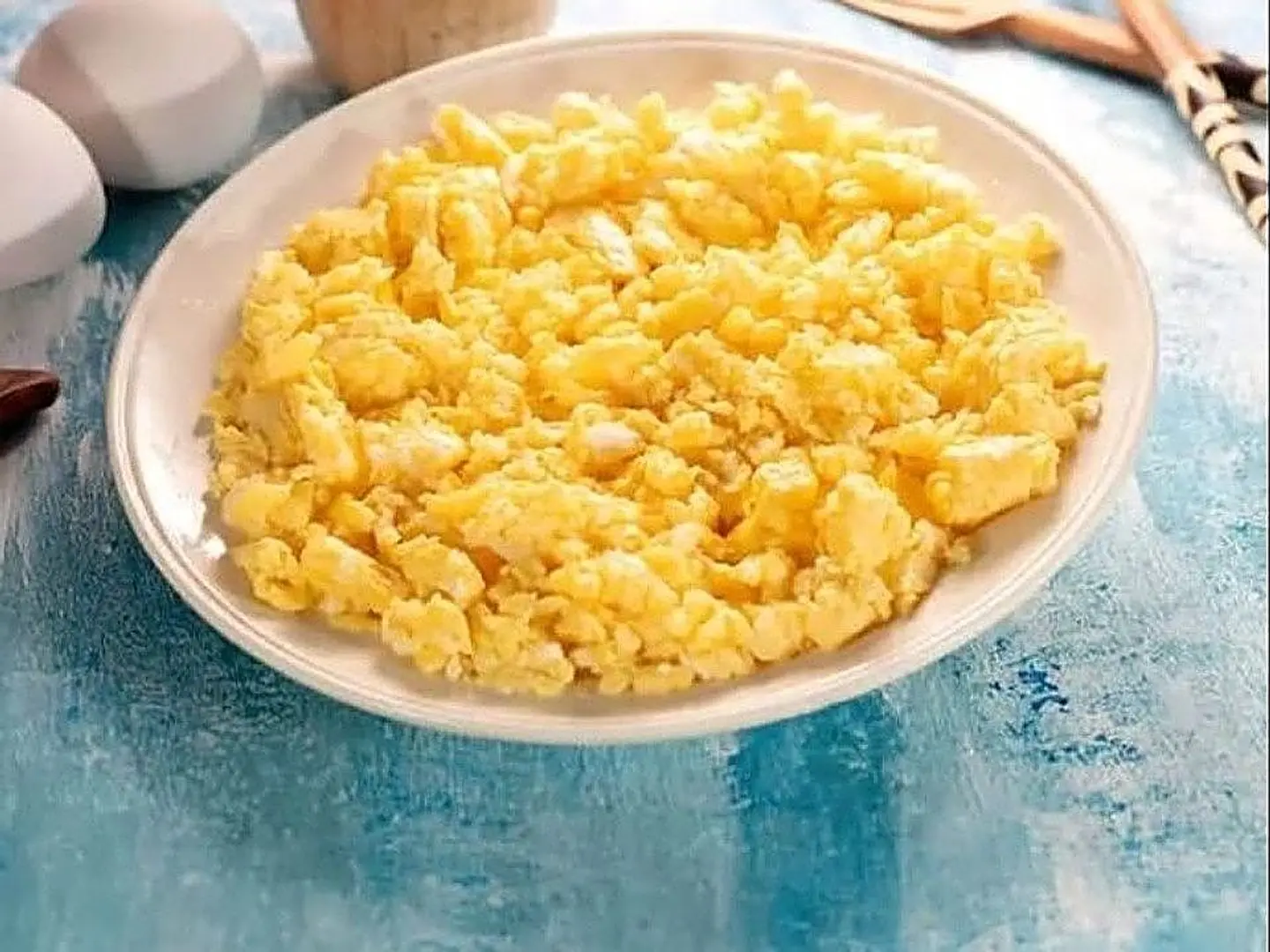 طبق بيض مقلي