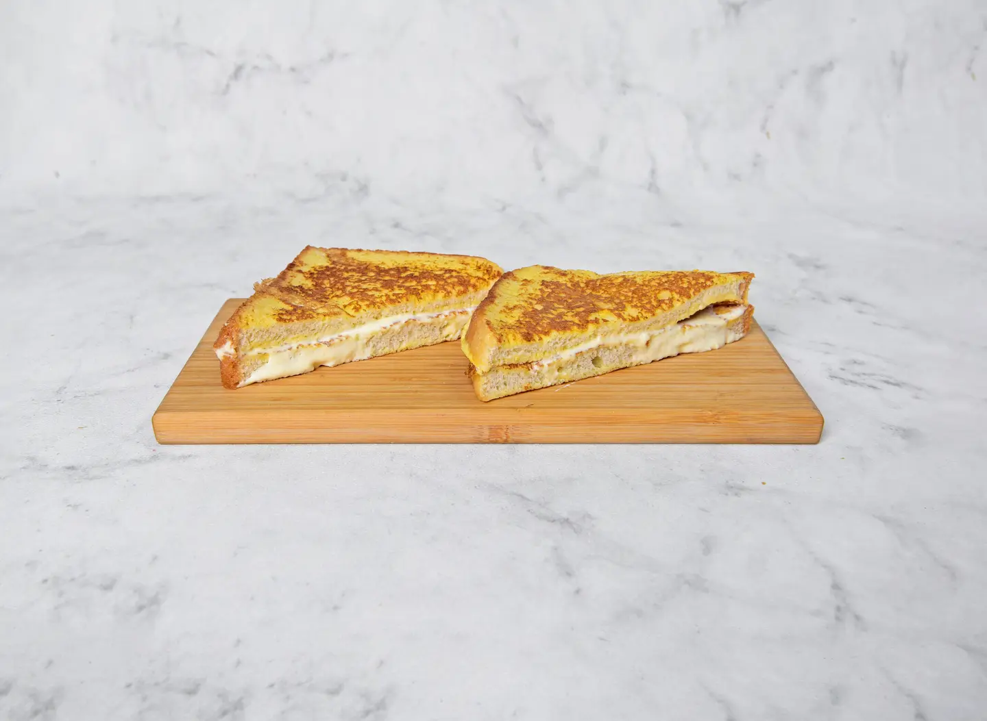 Bread With Eggs And Cheese On The Saj