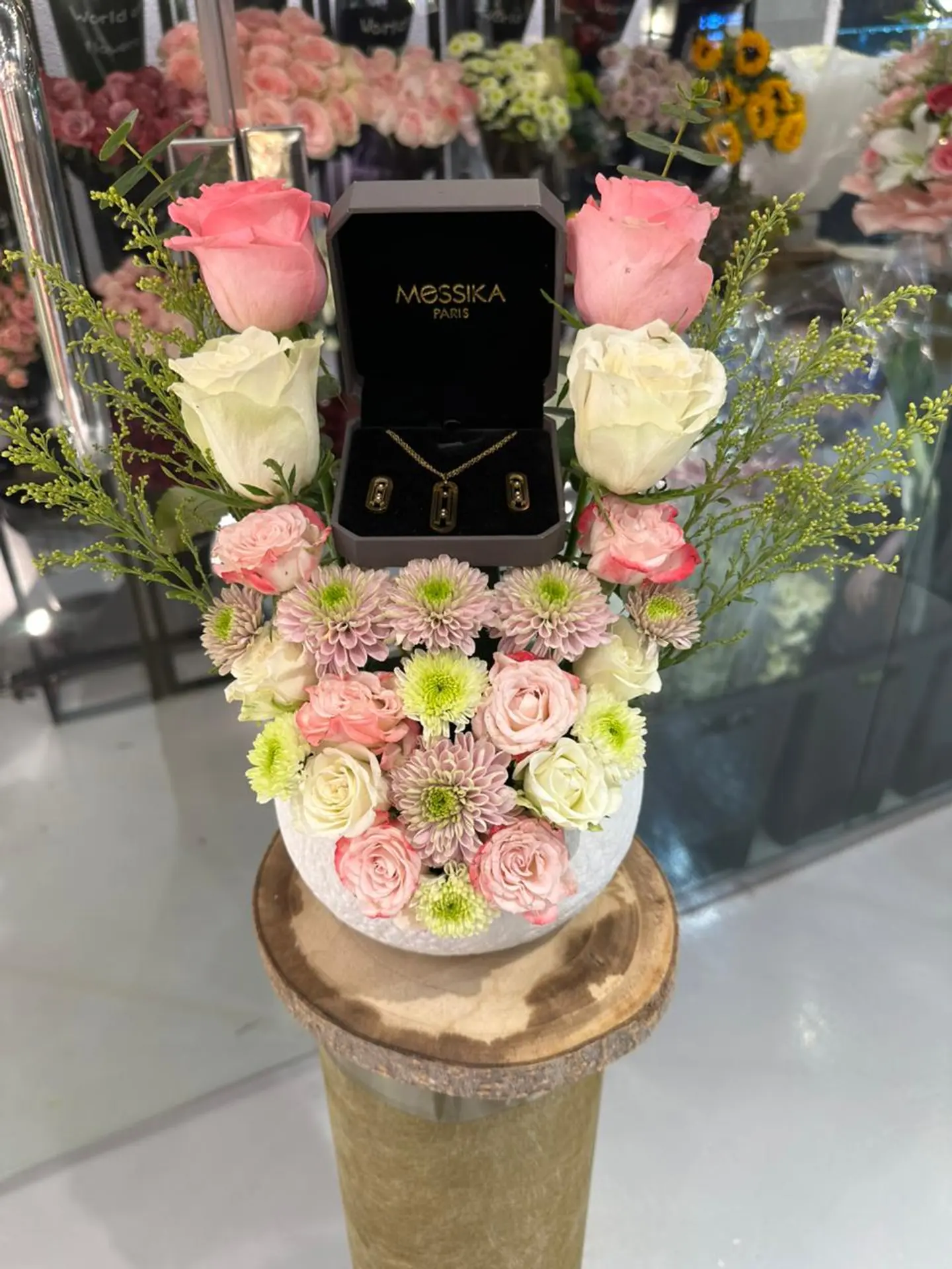 ميسكا ستاند