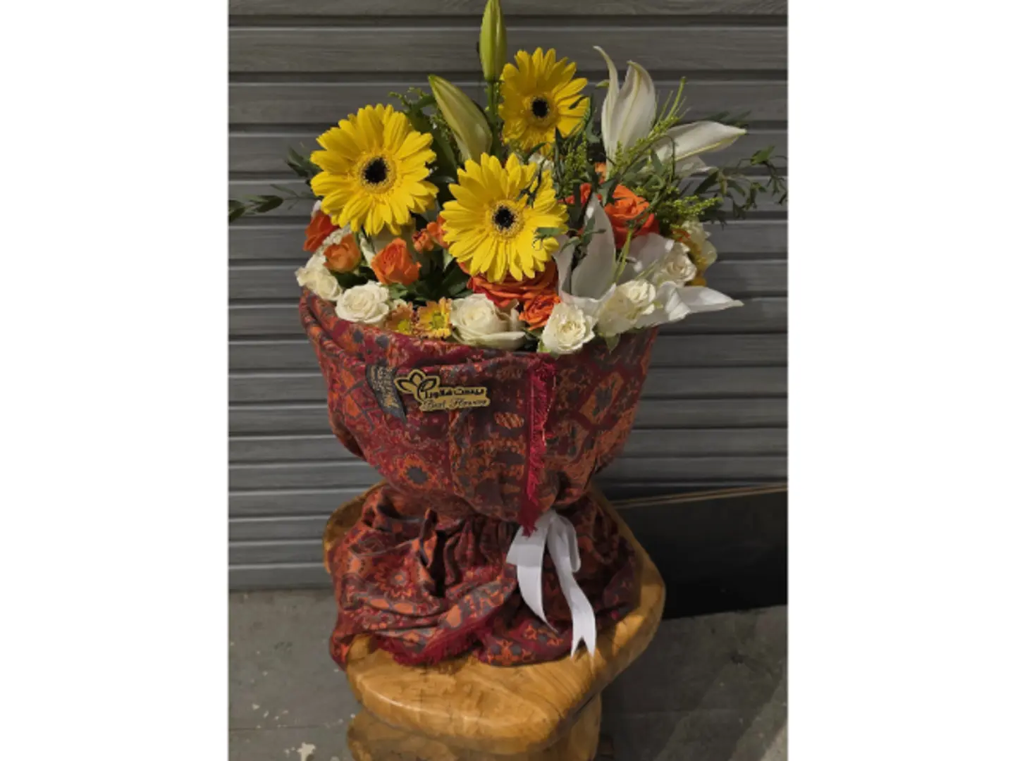 Kashmiri Bouquet 1
