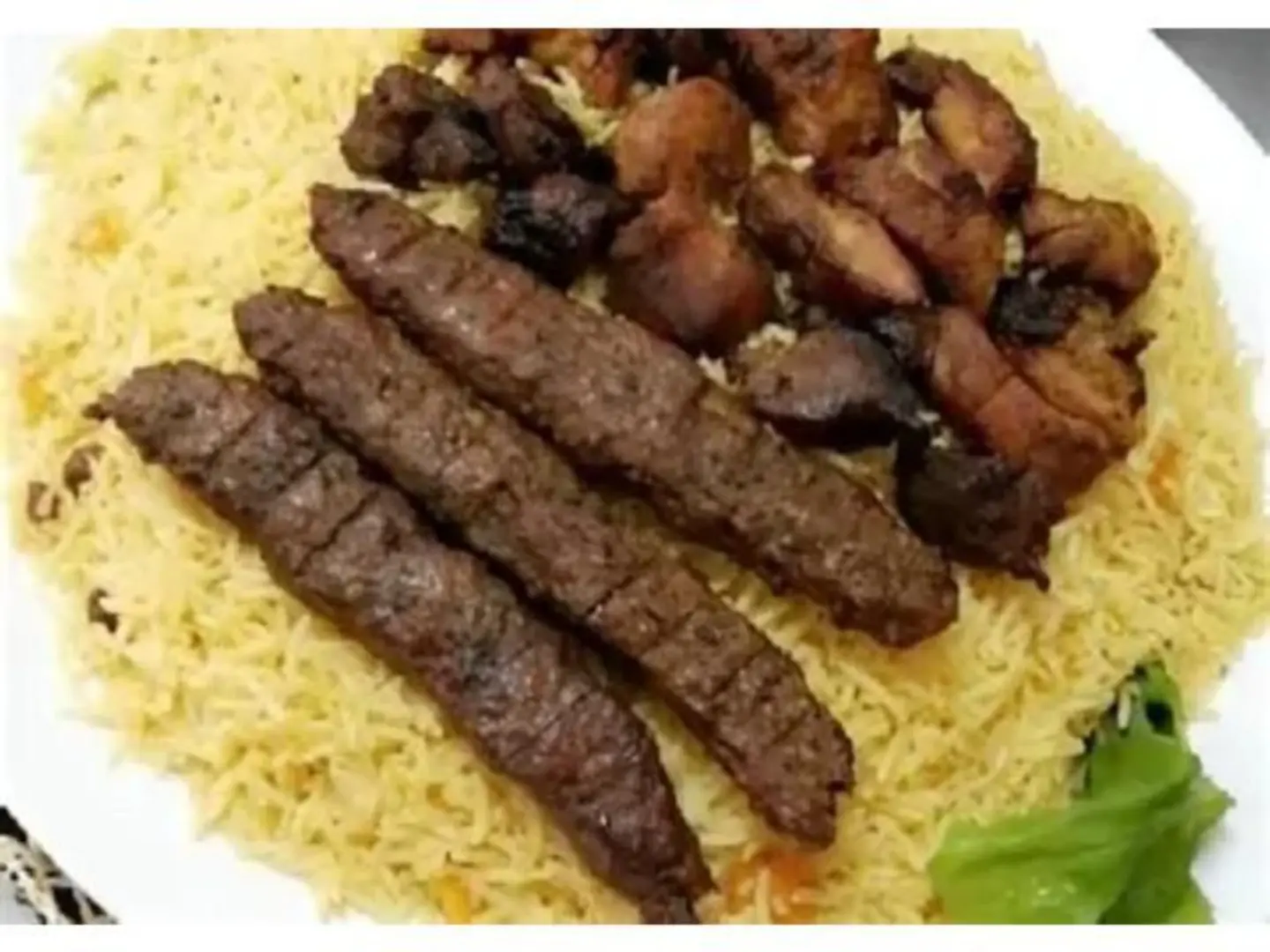 نفر مشويات مشكلة مع ارز 4 سيخ
